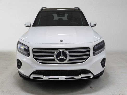 Certified 2026 Mercedes-Benz GLB 250 4MATIC image 8