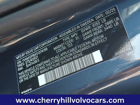 Certified 2025 Volvo XC90 B5 Plus image 28