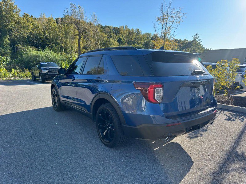 Used 2023 Ford Explorer ST-Line w/ Class IV Trailer Tow Package AWD/4WD image 4