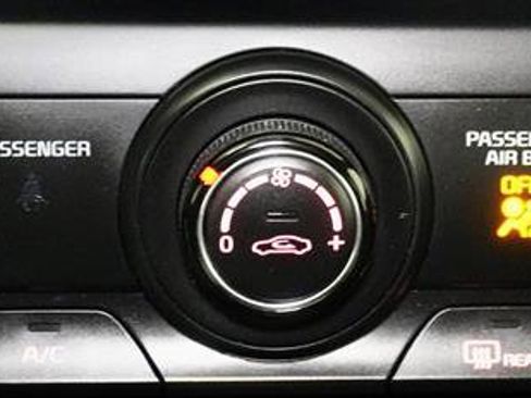 Used 2020 Kia Forte GT-Line image 19