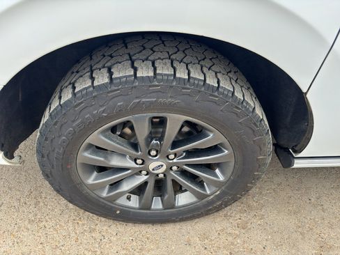 Used 2023 Ford Expedition Max Platinum AWD/4WD image 14