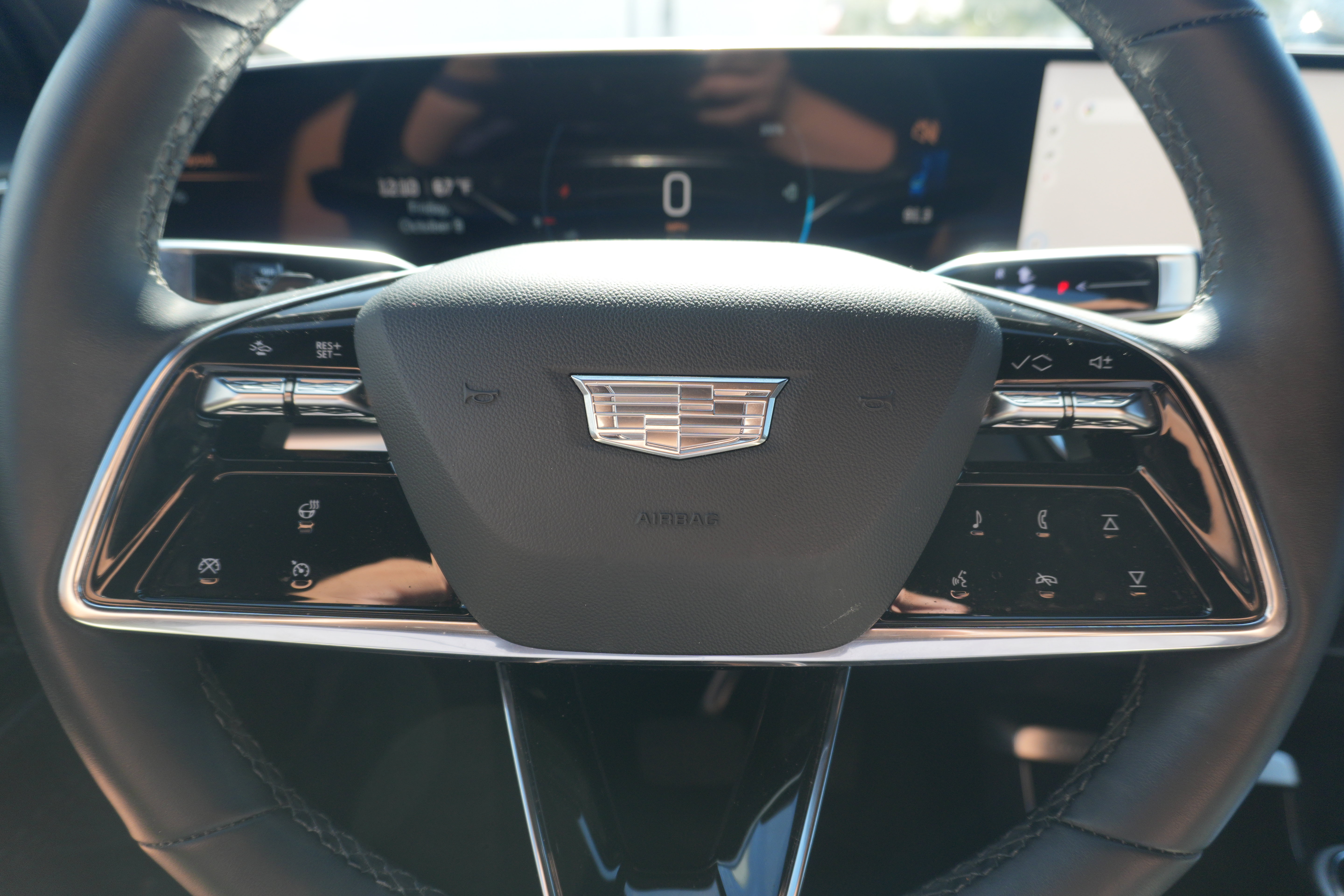 Used 2024 Cadillac Lyriq Sport AWD/4WD image 47