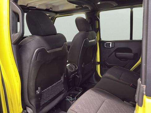 Certified 2024 Jeep Gladiator Mojave w/ Convenience Group image 13