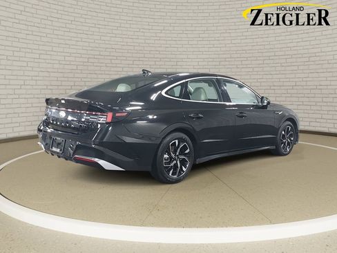 Certified 2025 Hyundai Sonata SEL image 5