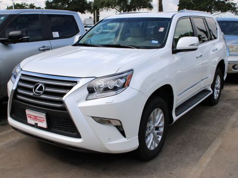 Used 2018 Lexus GX 460 Premium w/ Premium Package AWD/4WD image 6