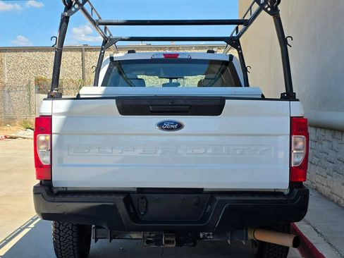 Used 2021 Ford F250 XL w/ Power Equipment Group RWD image 4