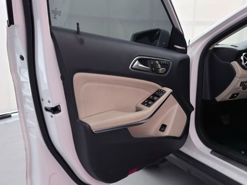 Used 2020 Mercedes-Benz GLA 250 GLA250 4MATIC image 17