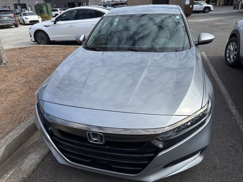 Used 2019 Honda Accord Sport image 2