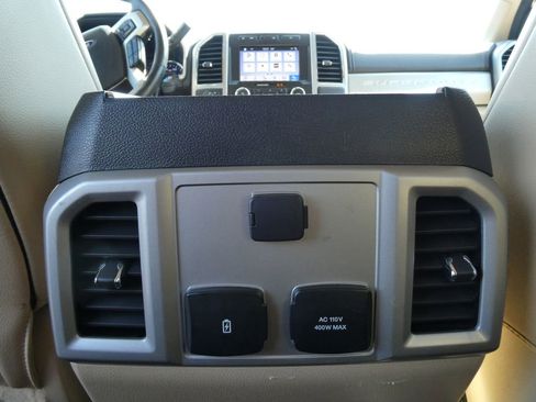 Used 2019 Ford F350 Lariat w/ Lariat Ultimate Package AWD/4WD image 22