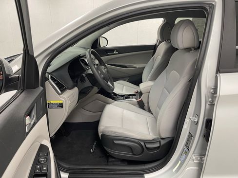 Used 2018 Hyundai Tucson SE image 18