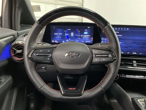 Used 2024 Chevrolet Equinox EV RS image 20