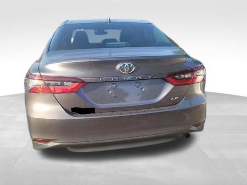 Used 2023 Toyota Camry LE w/ Convenience Package FWD image 5