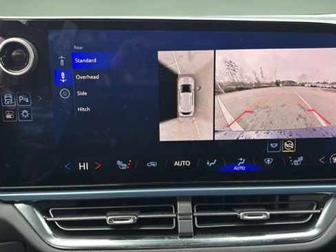 Certified 2025 Chevrolet Equinox EV LT w/ Convenience Package image 26