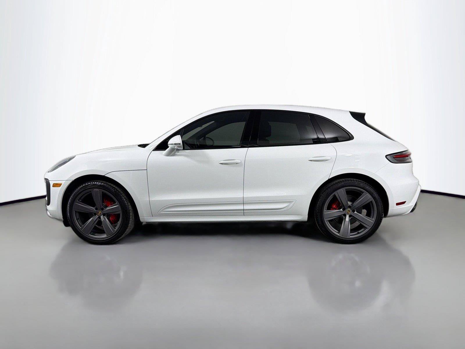 Certified 2025 Porsche Macan S AWD/4WD image 2