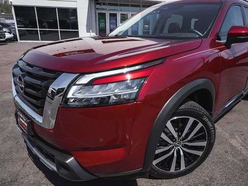 Used 2023 Nissan Pathfinder Platinum AWD/4WD image 50