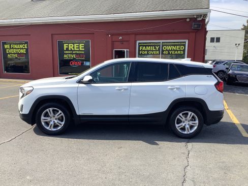 Used 2018 GMC Terrain SLE FWD image 4