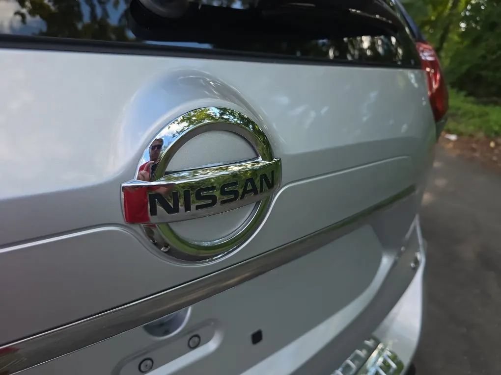 Used 2020 Nissan Rogue SV FWD image 10
