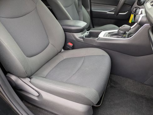 Used 2024 Toyota RAV4 LE image 10