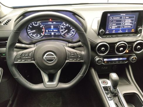 Used 2020 Nissan Sentra SV image 22