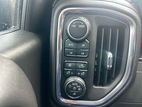 Used 2022 Chevrolet Silverado 1500 RST w/ Redline Edition AWD/4WD image 24