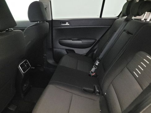 Used 2019 Kia Sportage LX w/ LX Popular Package AWD/4WD image 18