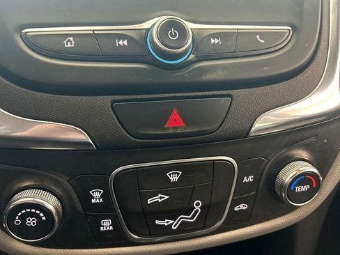 Used 2020 Chevrolet Equinox LS w/ LPO, Blackout Package image 19