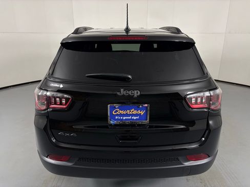 New 2026 Jeep Compass Latitude AWD/4WD image 7