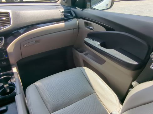 Used 2020 Honda Pilot Elite image 15