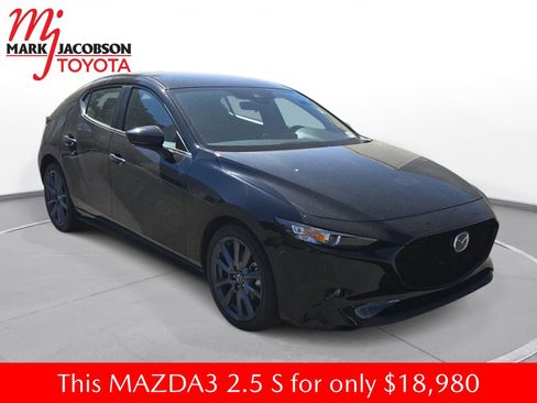 Used 2023 MAZDA MAZDA3 s FWD image 5