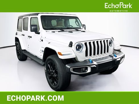 Used 2023 Jeep Wrangler Unlimited Sahara w/ Cold Weather Group AWD/4WD image 1