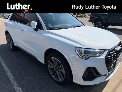 Used 2022 Audi Q3 2.0T Premium Plus w/ Premium Plus Package AWD/4WD image 1