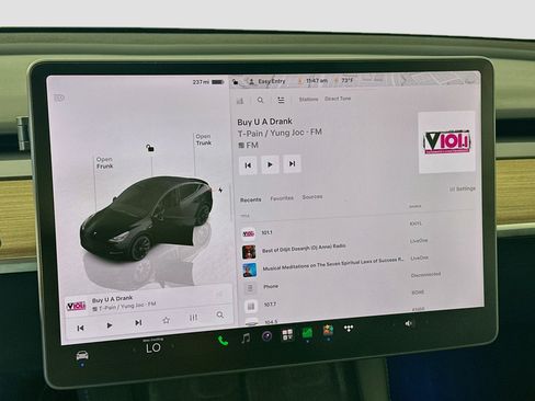 Used 2022 Tesla Model Y Long Range AWD/4WD image 19