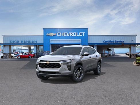 New 2026 Chevrolet Trax LT image 8