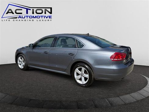 Used 2013 Volkswagen Passat TDI SE image 6