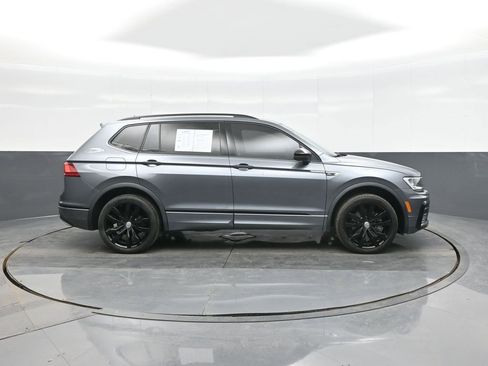 Used 2021 Volkswagen Tiguan SE R-Line image 8