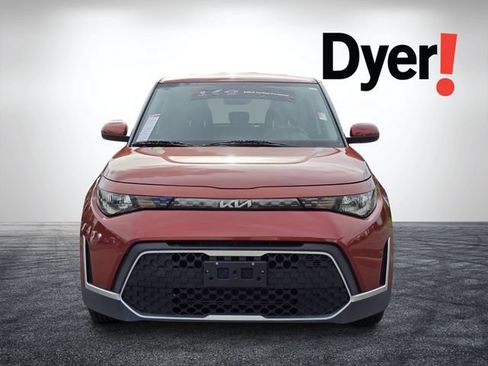 Certified 2023 Kia Soul LX w/ LX Technology Package FWD image 9