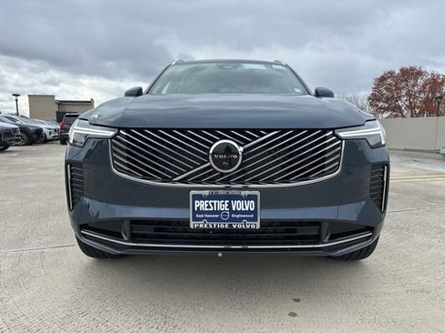 New 2026 Volvo XC90 B5 Plus image 2