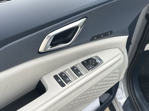 New 2026 Kia Carnival EX FWD image 12