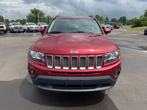 Used 2016 Jeep Compass Latitude AWD/4WD image 8
