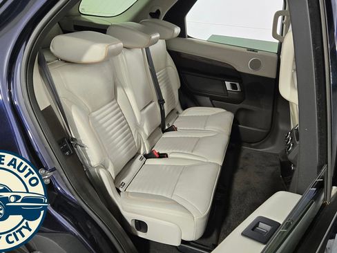 Used 2017 Land Rover Discovery HSE Luxury AWD/4WD image 38