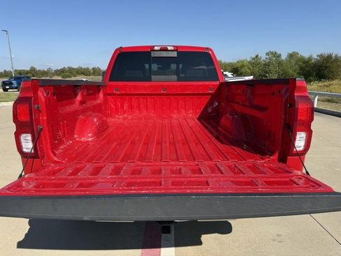 Used 2018 Chevrolet Silverado 1500 LTZ w/ LTZ Plus Package image 6