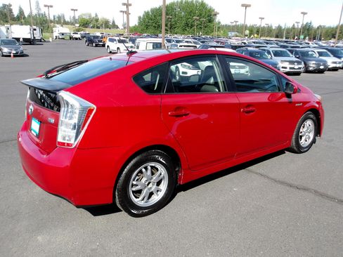Used 2010 Toyota Prius Four image 5