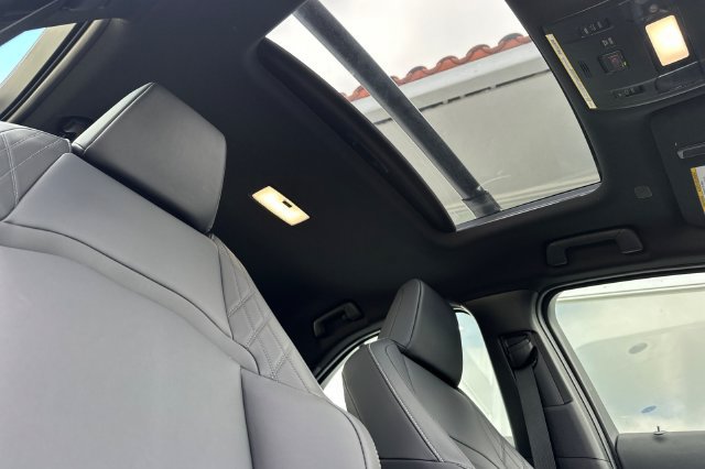 Used 2025 Lexus UX 300h FWD w/ Accessory Package (Z2) image 20