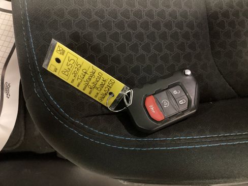 Used 2025 Jeep Wrangler Unlimited Rubicon 4xe w/ Safety Group image 31