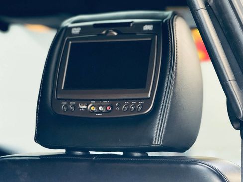 Used 2015 Ford Expedition EL Platinum image 14