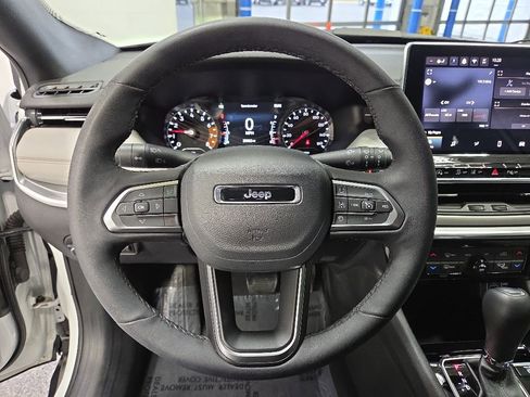 Used 2024 Jeep Compass Limited AWD/4WD image 12