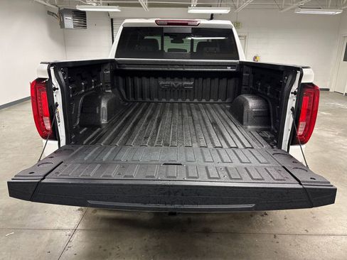 Certified 2024 GMC Sierra 1500 SLT w/ SLT Premium Plus Package image 18
