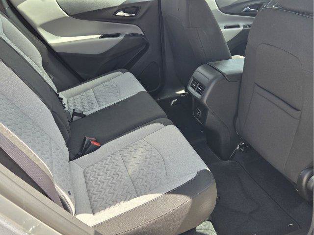 Used 2024 Chevrolet Equinox LS w/ Driver Confidence II Package FWD image 17