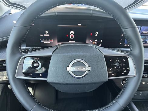 Certified 2025 Nissan Murano SV FWD image 22