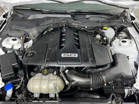 Used 2022 Ford Mustang GT Premium w/ Equipment Group 401A RWD image 9